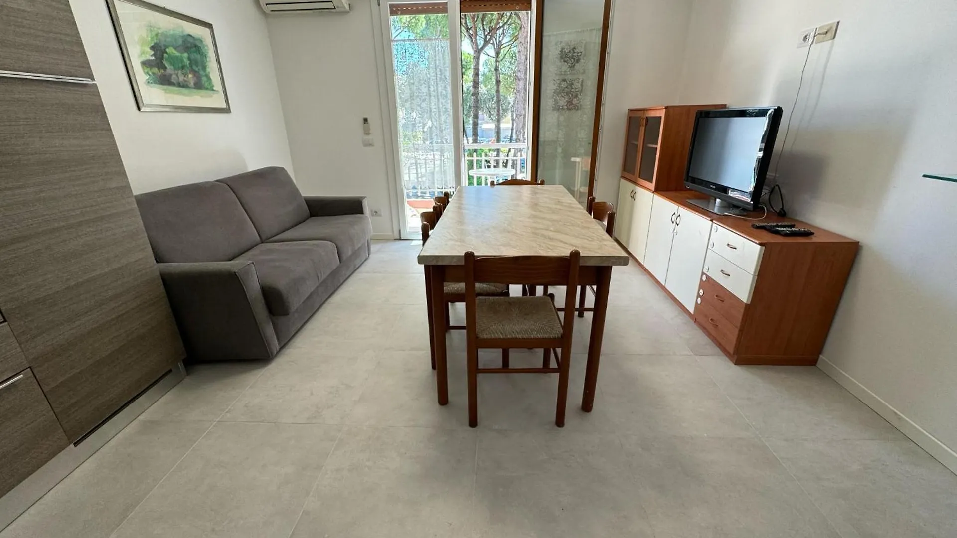 Apartment App4Rent - Villa Cristina 10 - Rinnovato Lido di Jesolo Italy